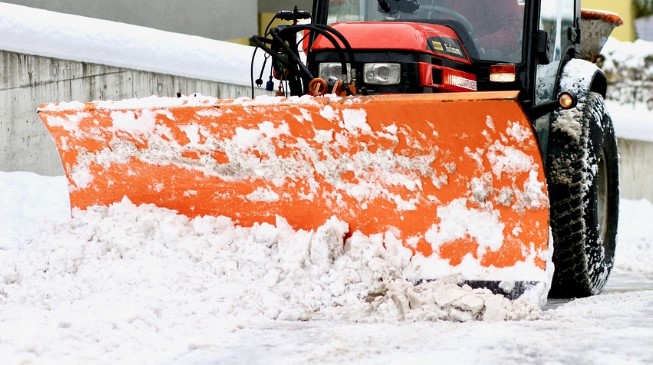 Many factors affect how much a snow removal service will cost